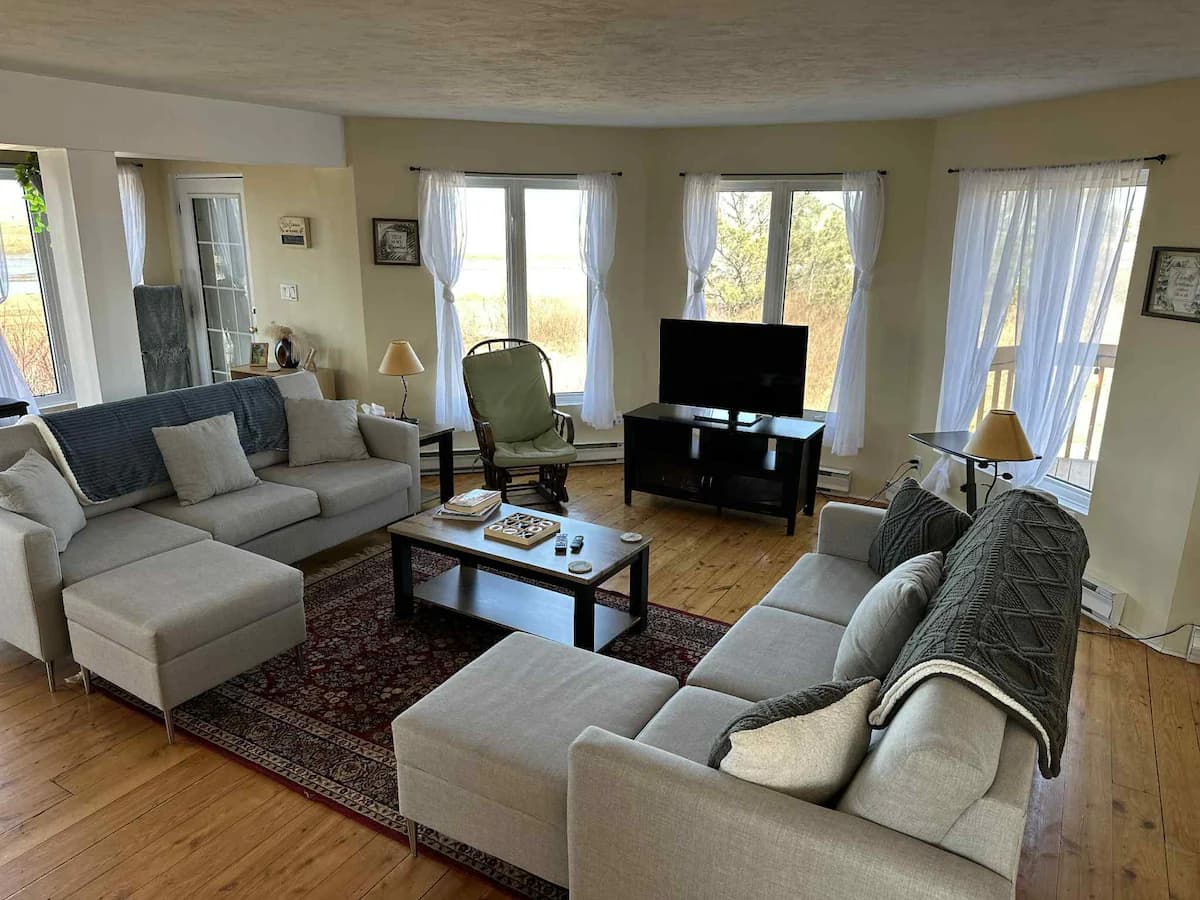 Beachside Living • Spacious Home • Walk to Shore - Photo 2